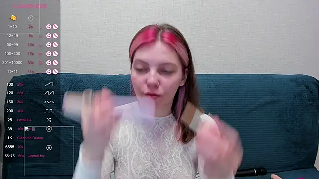 Snapshot of Marie_Reyess chatting on 06.10.26 Marie Reyess online show from 06.10.26