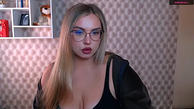 Snapshot of AminaSoul_ chatting on 04.25.26 AminaSoul online show from 04.25.26