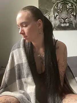 Snapshot of zoeelinks chatting on 04.02.26 zoeelinks online show from 04.02.26