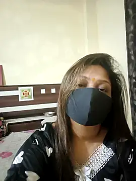 Snapshot of SluttySonam chatting on 04.05.26 SluttySonam online show from 04.05.26