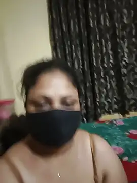 Snapshot of SluttySonam chatting on 05.16.26 SluttySonam online show from 05.16.26
