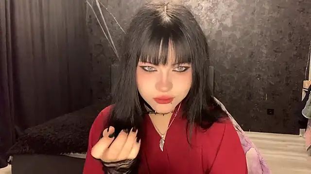 EmilyEmbears online show from 04.29.26