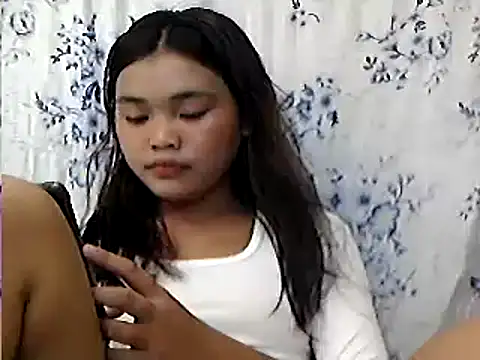 AsianPinay18 online show from 04.26.26