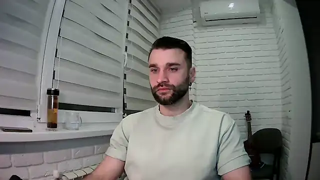 Snapshot of DaddySlava chatting on 04.07.26 DaddySlava online show from 04.07.26