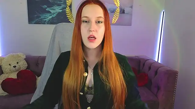 Snapshot of EvaBellea chatting on 05.06.26 EvaBellea online show from 05.06.26