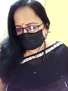 Snapshot of monisha_cam chatting on 04.18.26 monisha cam online show from 04.18.26