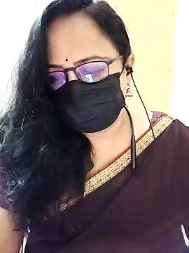 Snapshot of monisha_cam chatting on 04.27.26 monisha cam online show from 04.27.26