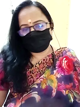 Snapshot of monisha_cam chatting on 04.29.26 monisha cam online show from 04.29.26