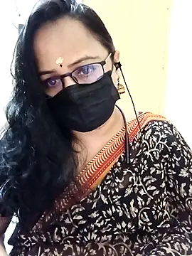 Snapshot of monisha_cam chatting on 04.30.26 monisha cam online show from 04.30.26