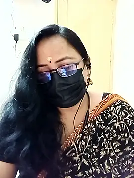 Snapshot of monisha_cam chatting on 06.04.26 monisha cam online show from 06.04.26