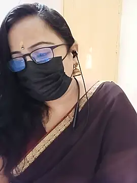 Snapshot of monisha_cam chatting on 06.14.26 monisha cam online show from 06.14.26