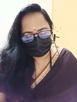 Snapshot of monisha_cam chatting on 06.14.26 monisha cam online show from 06.14.26