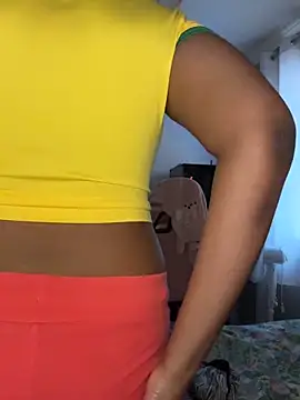 Snapshot of EliLaSoumise chatting on 04.10.26 EliLaSoumise online show from 04.10.26