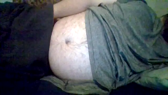 Snapshot of TBFL0204 chatting on 05.19.26 TBFL0204 online show from 05.19.26