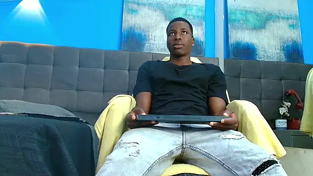 Snapshot of JeanDantte chatting on 06.20.26 JeanDantte online show from 06.20.26