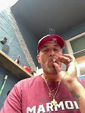 Snapshot of hitman13sal chatting on 07.14.26 hitman13sal online show from 07.14.26