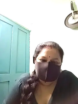 PINKI 024 online show from 04.04.26