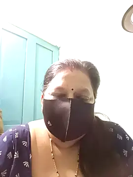 PINKI 024 online show from 04.07.26