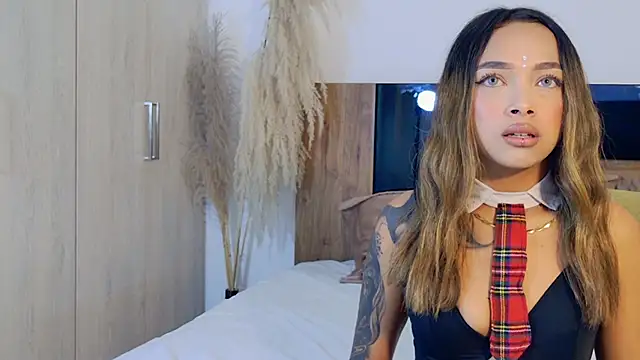 LaraBelmon online show from 05.27.26