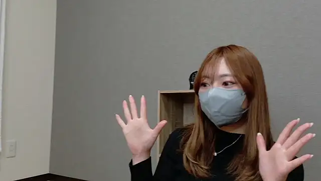 Snapshot of YUA_0425 chatting on 04.25.26 YUA 0425 online show from 04.25.26