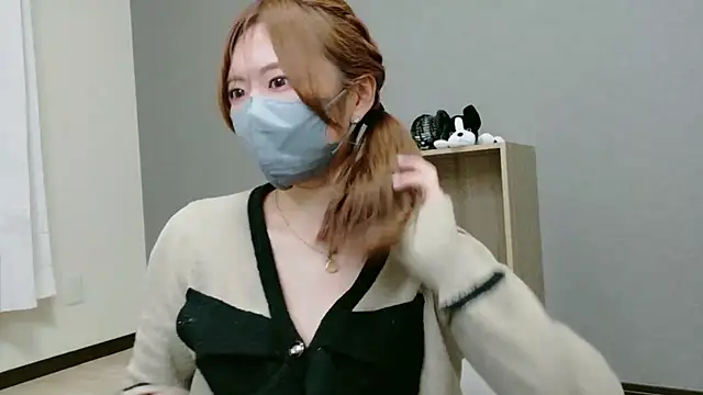 Snapshot of YUA_0425 chatting on 04.28.26 YUA 0425 online show from 04.28.26