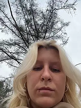 Snapshot of Flora_StallSecrets chatting on 04.03.26 Flora StallSecrets online show from 04.03.26