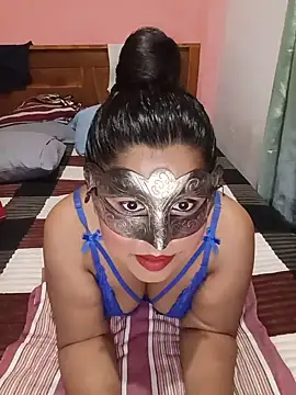 Snapshot of Maskedcurves chatting on 06.23.26 Maskedcurves online show from 06.23.26