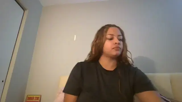 Snapshot of madzbailey chatting on 04.21.26 madzbailey online show from 04.21.26