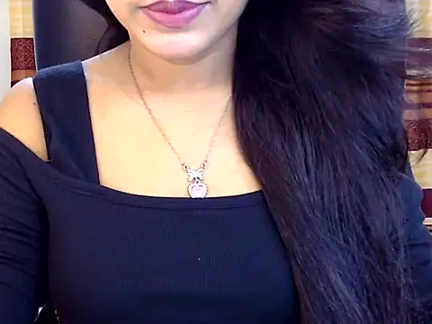 Snapshot of Noor_Zarin chatting on 04.26.26 Noor Zarin online show from 04.26.26
