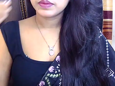Snapshot of Noor_Zarin chatting on 04.27.26 Noor Zarin online show from 04.27.26