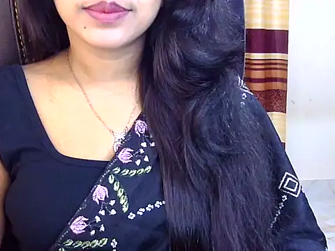 Snapshot of Noor_Zarin chatting on 04.27.26 Noor Zarin online show from 04.27.26