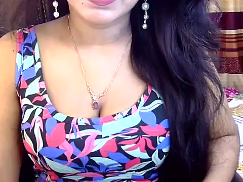 Snapshot of Noor_Zarin chatting on 05.10.26 Noor Zarin online show from 05.10.26