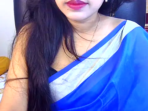 Snapshot of Noor_Zarin chatting on 05.18.26 Noor Zarin online show from 05.18.26