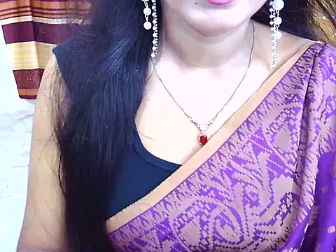 Snapshot of Noor_Zarin chatting on 05.20.26 Noor Zarin online show from 05.20.26