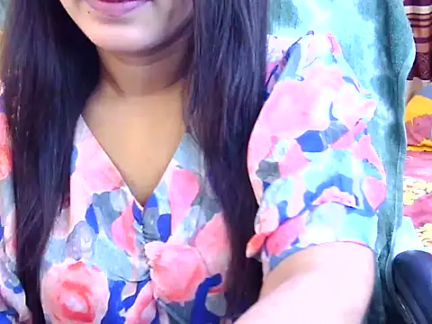 Snapshot of Noor_Zarin chatting on 06.05.26 Noor Zarin online show from 06.05.26