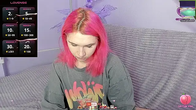 Kitty Blondie online show from 04.22.26
