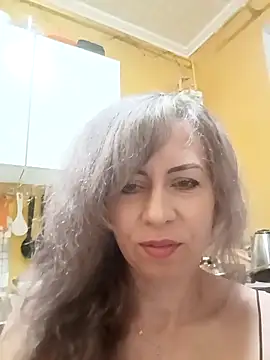 Snapshot of TaynaSecret chatting on 04.17.26 TaynaSecret online show from 04.17.26