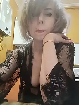 Snapshot of TaynaSecret chatting on 05.15.26 TaynaSecret online show from 05.15.26