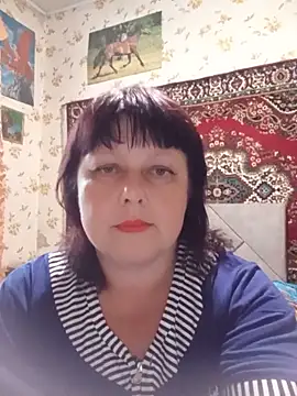 Snapshot of AuroKaria chatting on 06.18.26 AuroKaria online show from 06.18.26