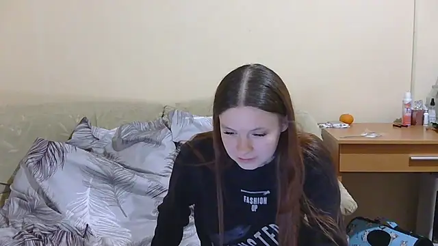 JessicaHolland1 online show from 04.28.26