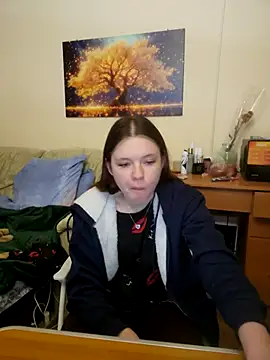 JessicaHolland1 online show from 05.16.26