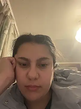 Mary Lia online show from 04.29.26