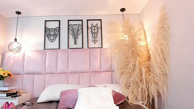 Snapshot of Vaithiare_stone chatting on 04.05.26 Vaithiare stone online show from 04.05.26