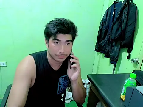 Snapshot of Hunkfireman chatting on 04.18.26 Hunkfireman online show from 04.18.26