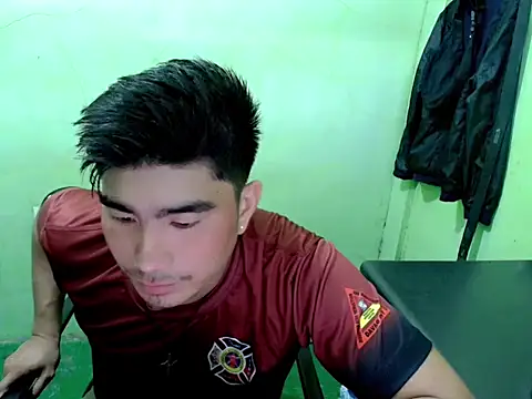 Snapshot of Hunkfireman chatting on 05.01.26 Hunkfireman online show from 05.01.26
