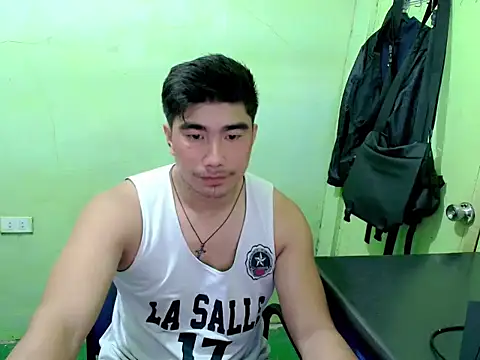 Snapshot of Hunkfireman chatting on 05.05.26 Hunkfireman online show from 05.05.26