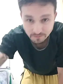 Snapshot of Joelcio19cm chatting on 04.18.26 Joelcio19cm online show from 04.18.26
