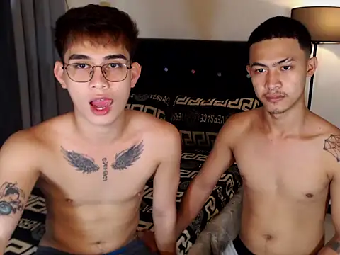 Snapshot of Xasianhotguy chatting on 04.06.26 Xasianhotguy online show from 04.06.26