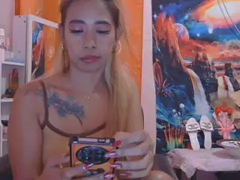 Snapshot of morena231994 chatting on 04.14.26 morena231994 online show from 04.14.26