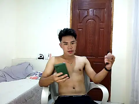 Snapshot of valerio_fernan chatting on 05.21.26 valerio fernan online show from 05.21.26